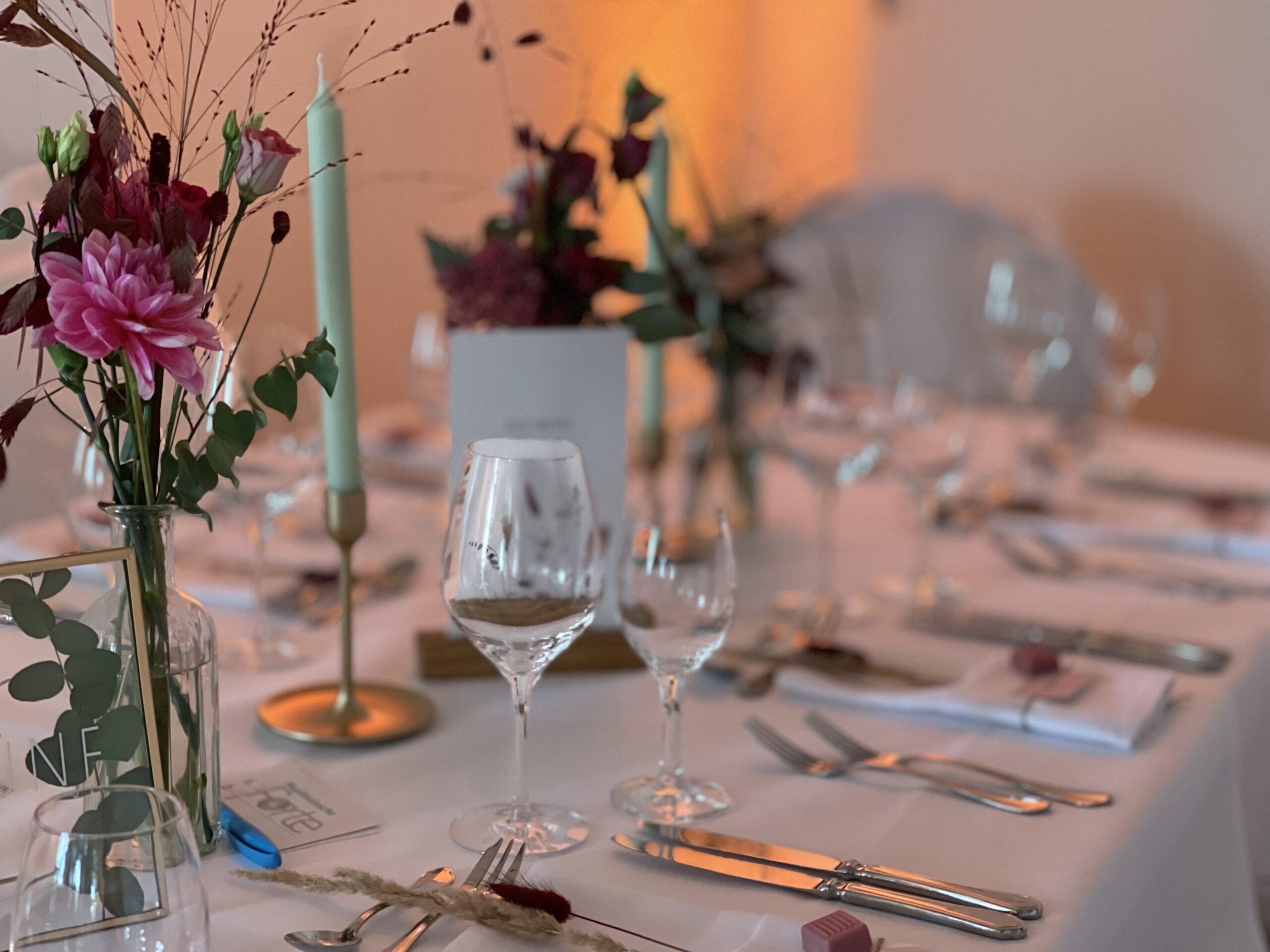 Hochzeit Tisch mit stimmigen Licht