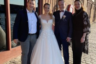 Hochzeit in Lübeck im Schuppen 9 mit Sina & Max